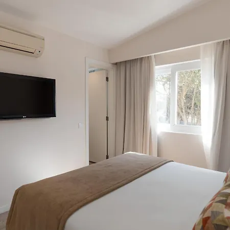 Villa Pestana Seaside *